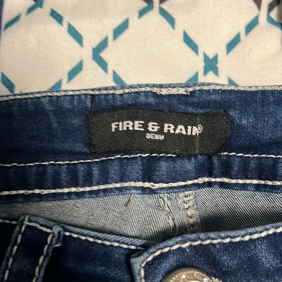 Fire & rain jeans missy size 9 - Picture 3 of 6